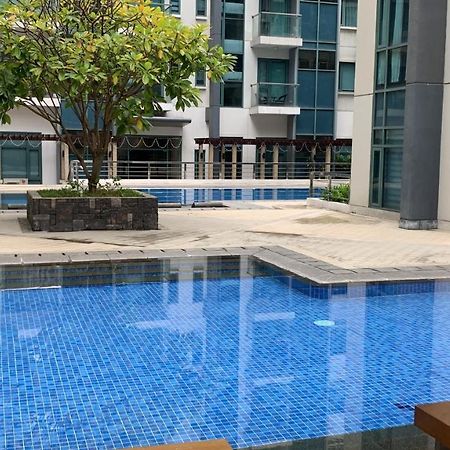 One Palm Tree Villas Condominium - Studio Room With Balcony - Across Terminal 3 马尼拉 外观 照片